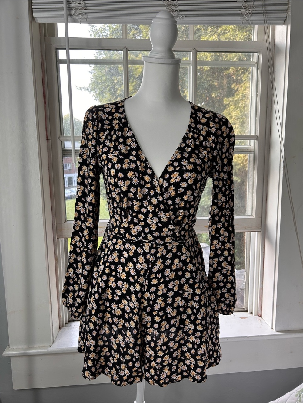 AE Floral Romper with Daisies